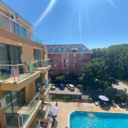 Апартаменти Studio In Amadeus XI Сонячний Берег Екстер'єр фото